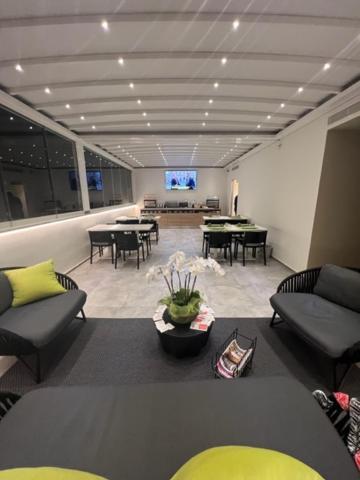 Elite Accommodations & Hydromassage Pool 雷焦卡拉布里亚 外观 照片