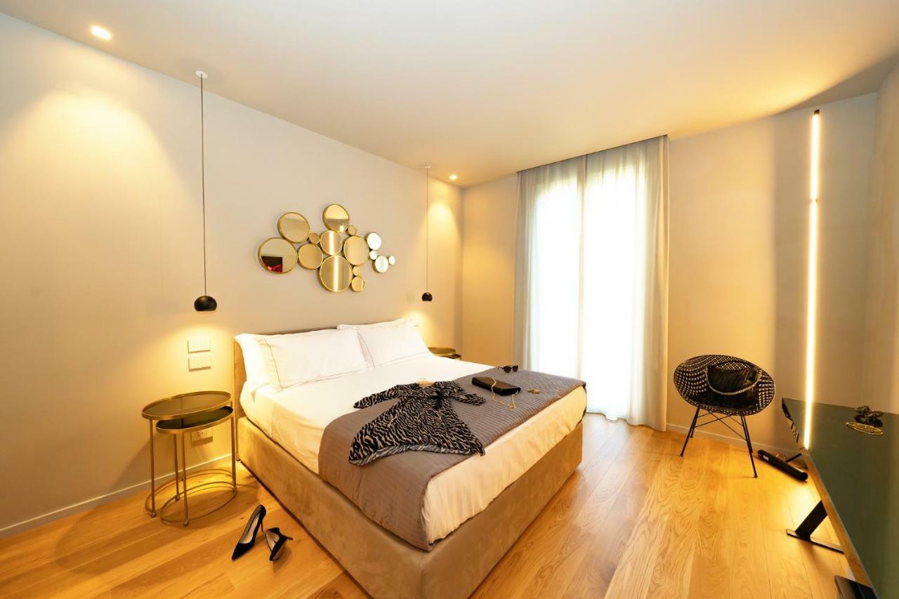 Elite Accommodations & Hydromassage Pool 雷焦卡拉布里亚 外观 照片